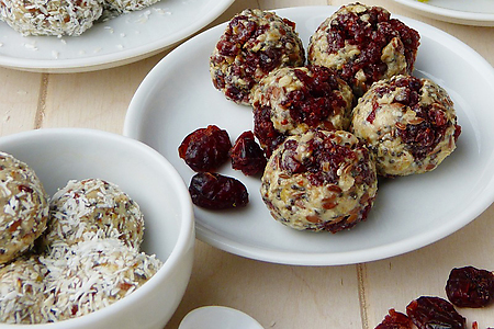 Cranberry Energy Balls 